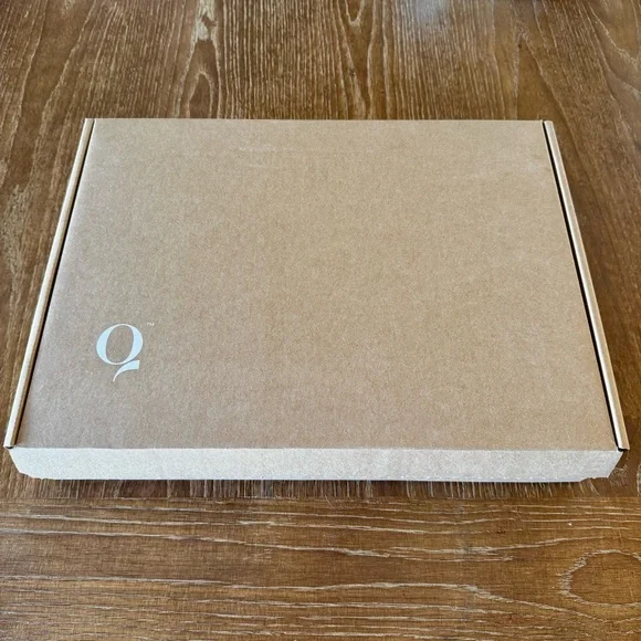 NIB Qure Red Light Mask neck & chest / décolletage - Picture 4 of 10